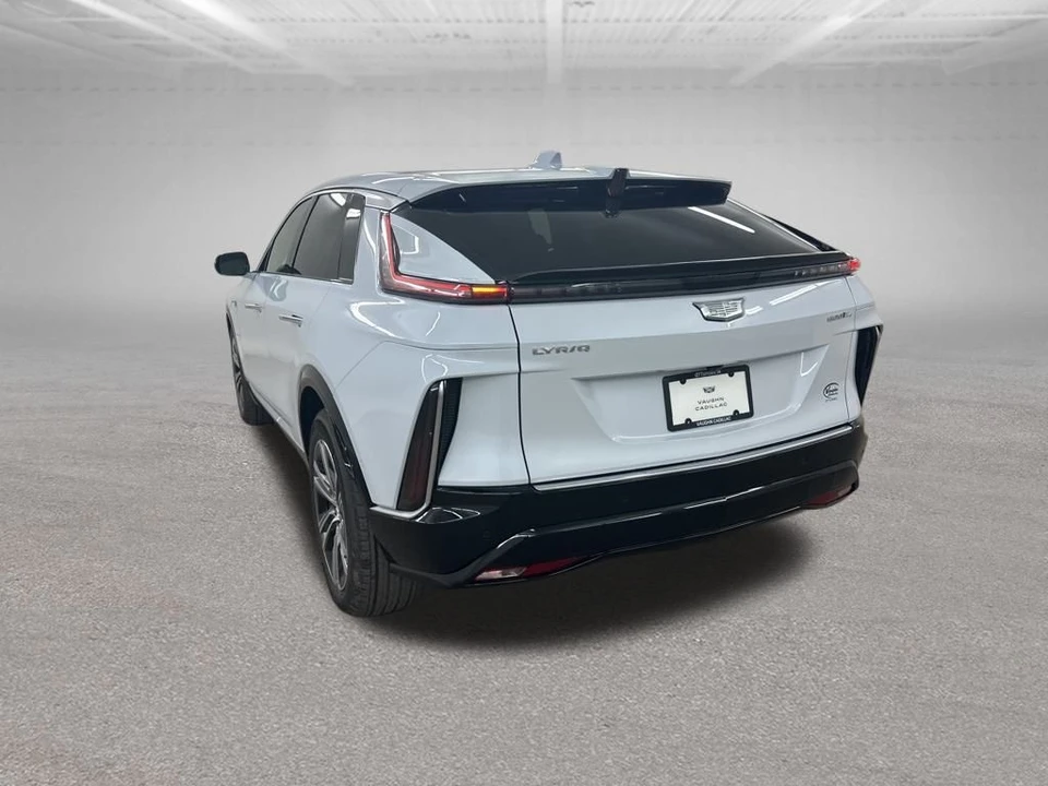 2026 Cadillac Lyriq - Image 8 of 12