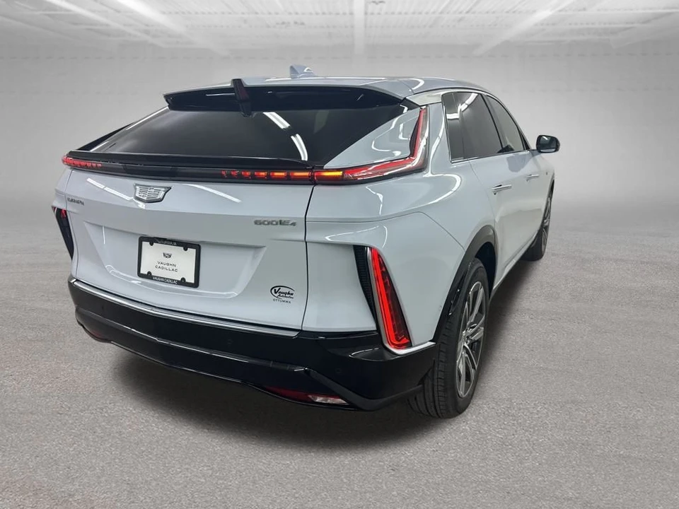 2026 Cadillac Lyriq - Image 11 of 12