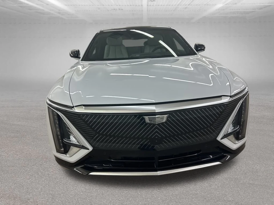 2026 Cadillac Lyriq - Image 3 of 12