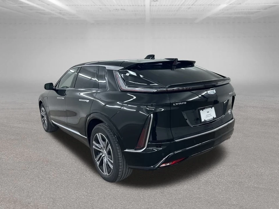 2026 Cadillac Lyriq - Image 7 of 12