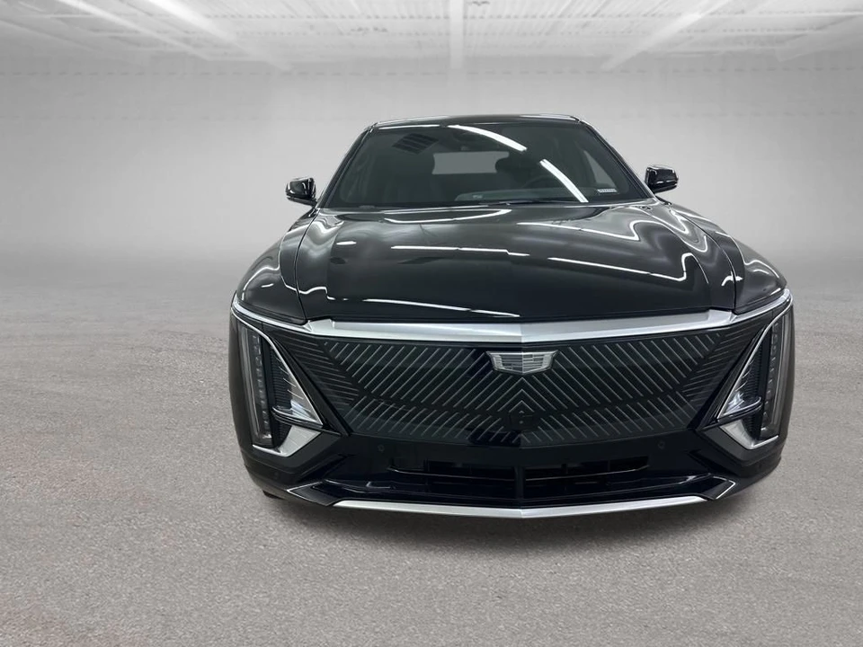 2026 Cadillac Lyriq - Image 3 of 12