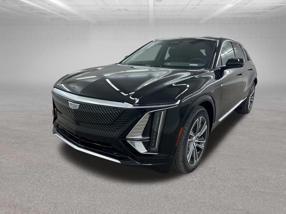 2026 Cadillac Lyriq - Image 5 of 12