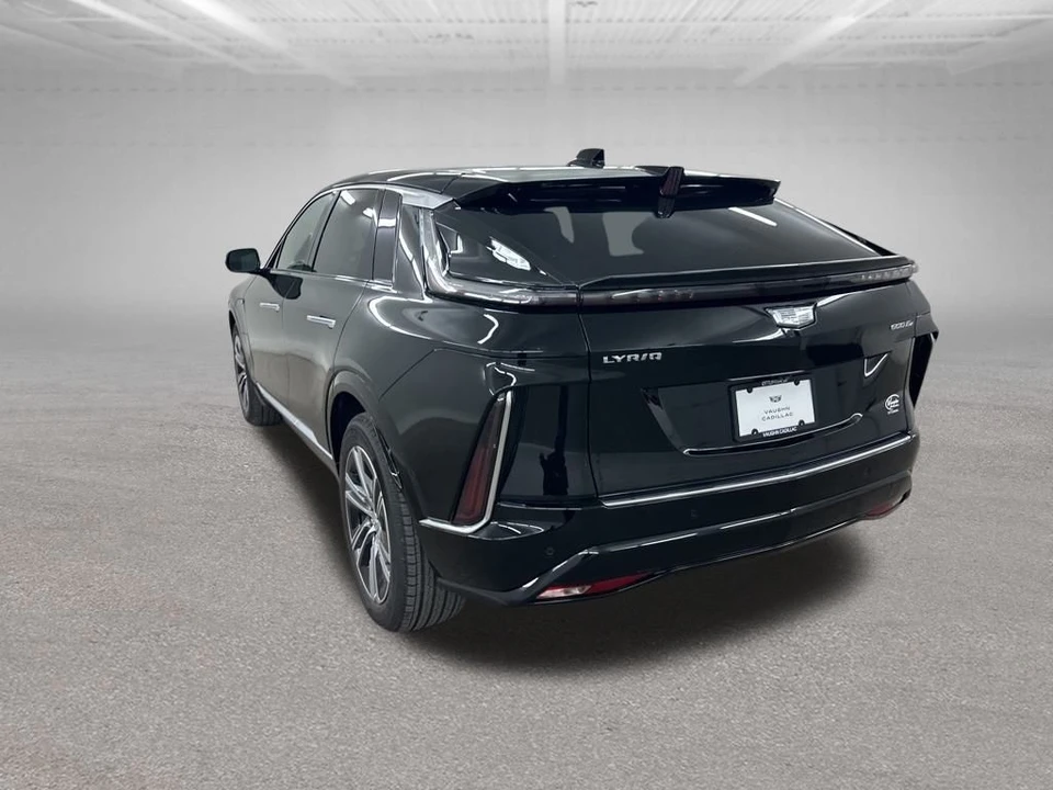 2026 Cadillac Lyriq - Image 8 of 12