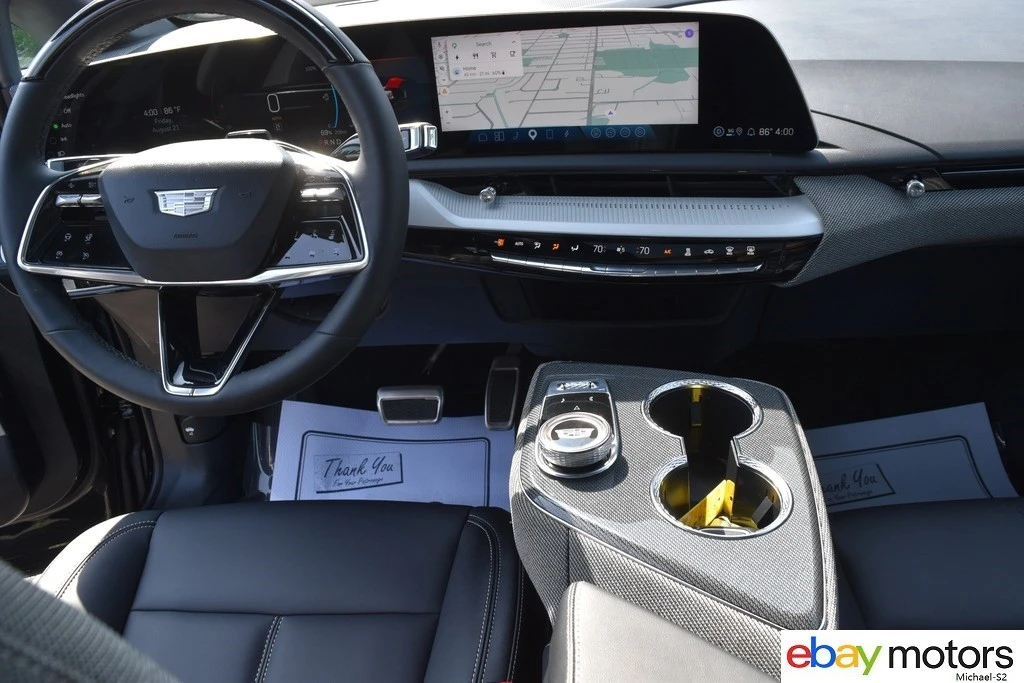 2026 Cadillac Optiq - Image 14 of 24
