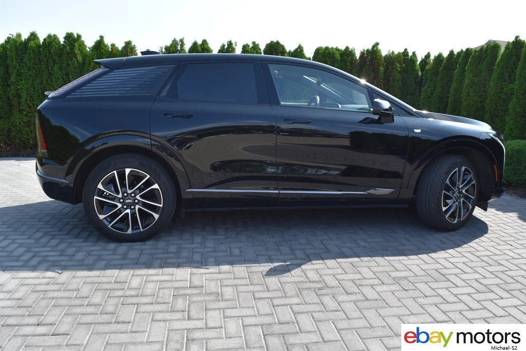 2026 Cadillac Optiq - Image 4 of 24