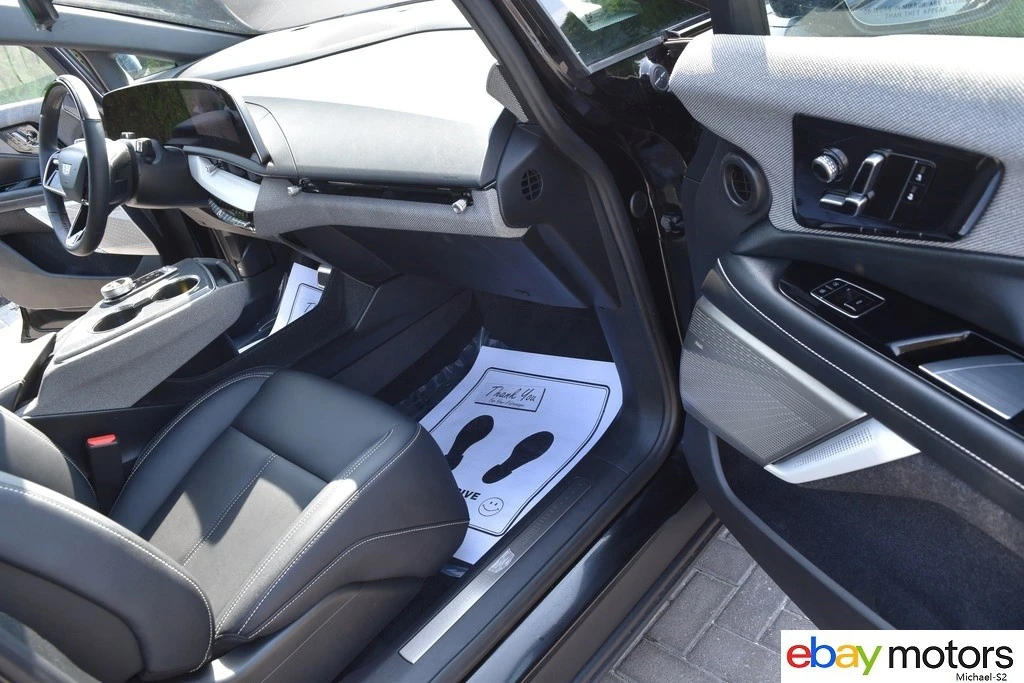 2026 Cadillac Optiq - Image 16 of 24