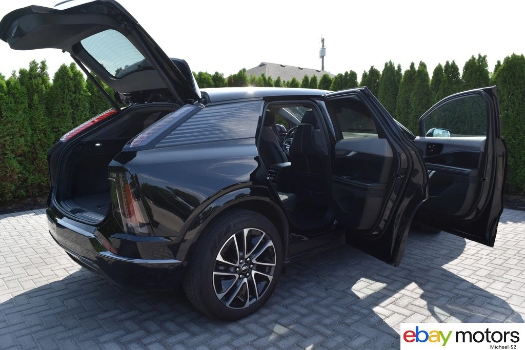 2026 Cadillac Optiq - Image 20 of 24
