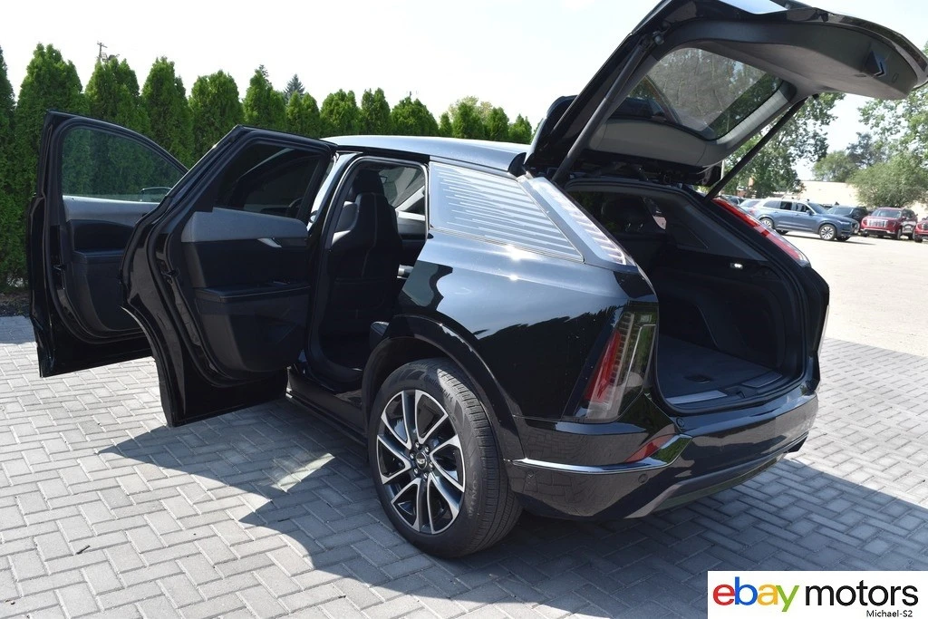 2026 Cadillac Optiq - Image 19 of 24