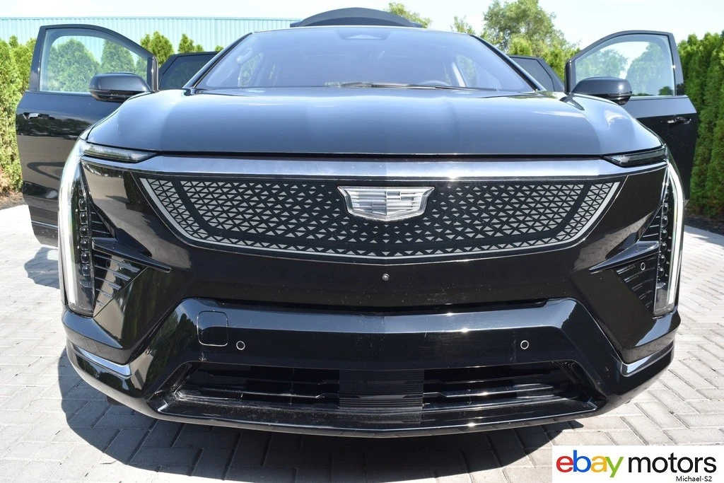 2026 Cadillac Optiq - Image 21 of 24