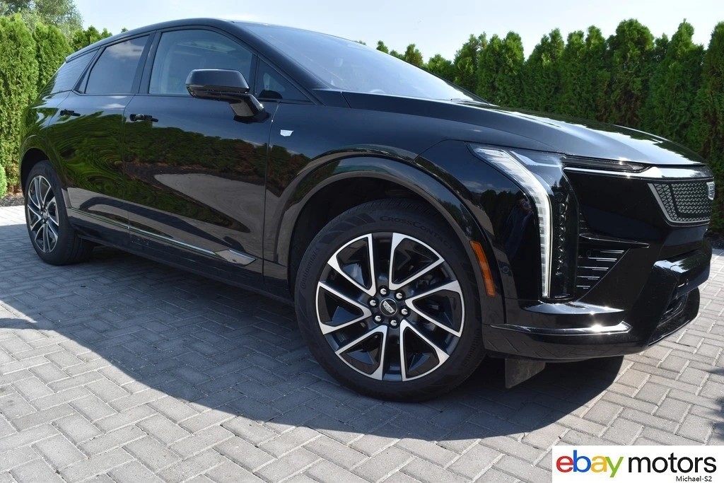 2026 Cadillac Optiq - Image 3 of 24
