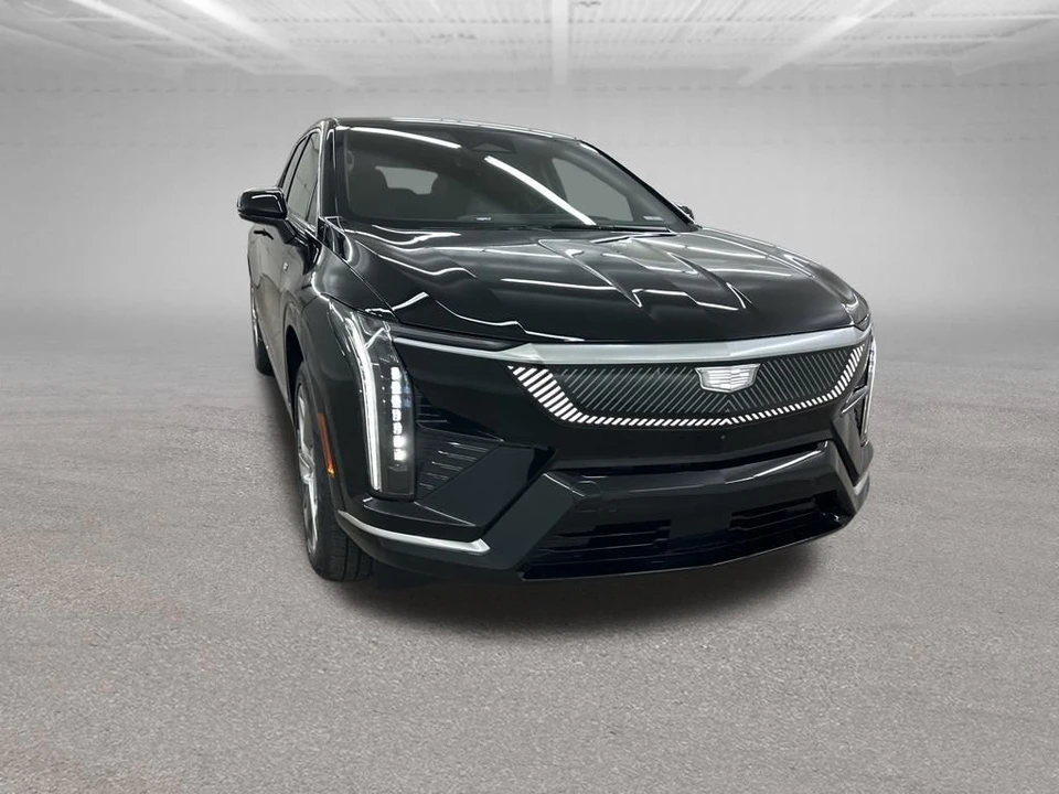 2026 Cadillac Optiq - Image 2 of 12