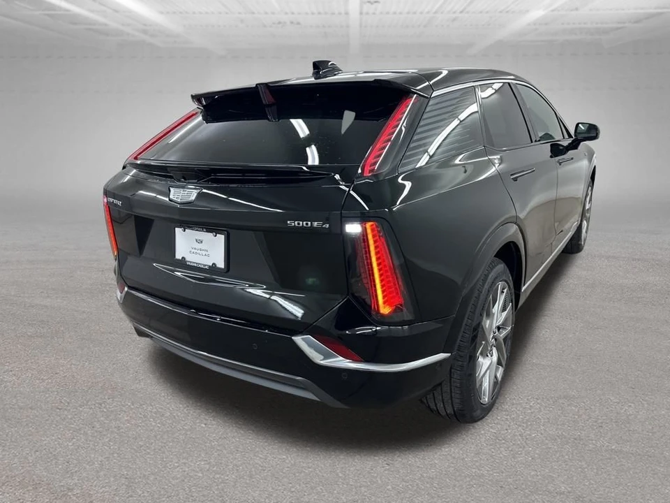 2026 Cadillac Optiq - Image 11 of 12