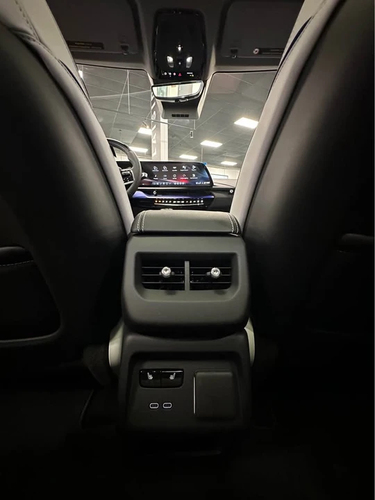 2026 Cadillac Optiq - Image 15 of 16