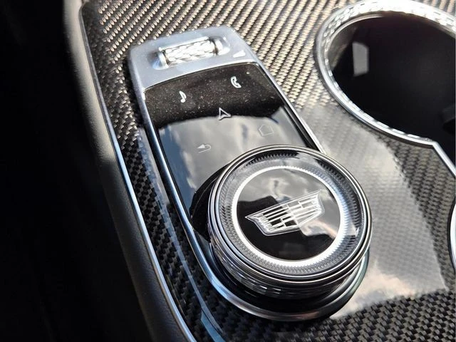 2026 Cadillac Optiq - Image 26 of 31