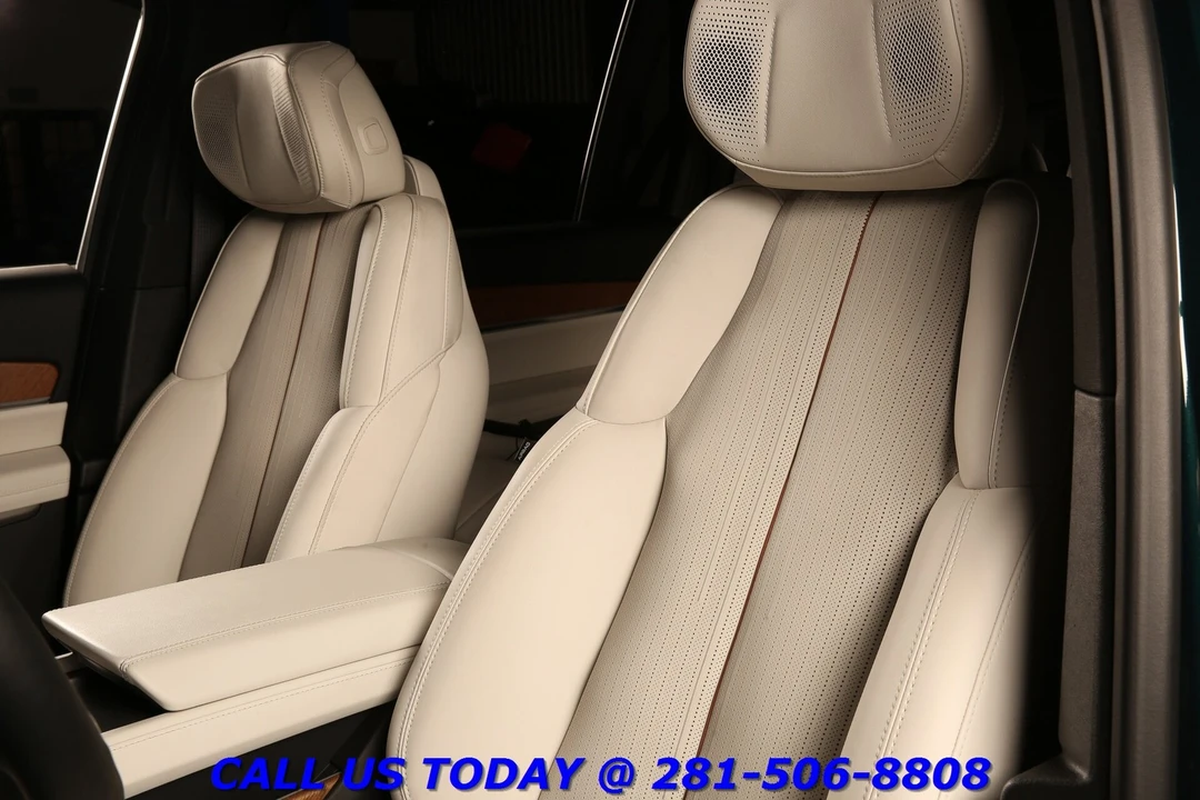 2026 Cadillac Vistiq - Image 12 of 24