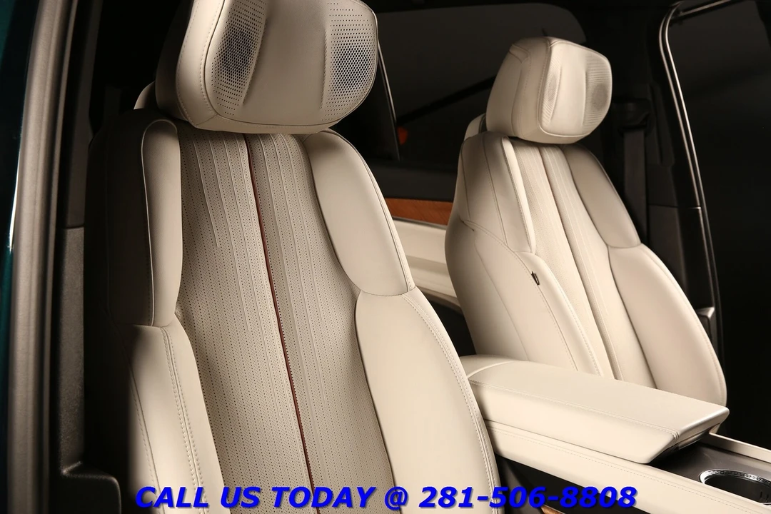 2026 Cadillac Vistiq - Image 20 of 24