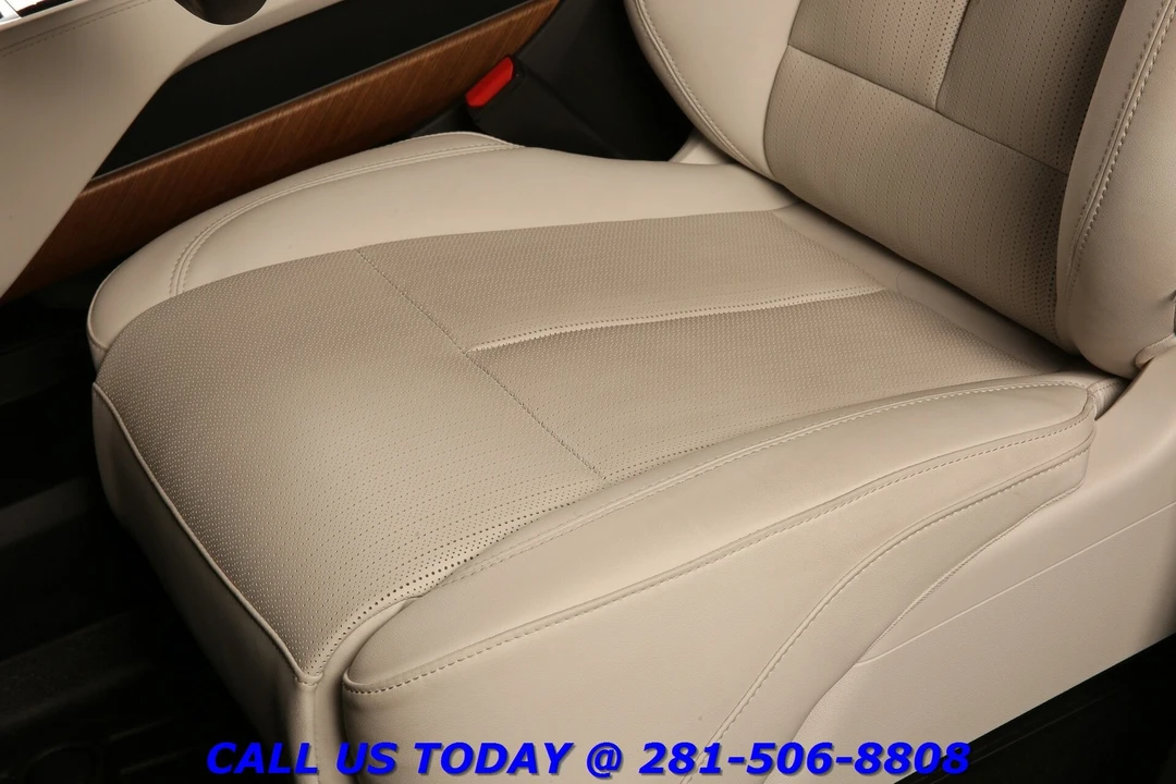 2026 Cadillac Vistiq - Image 13 of 24