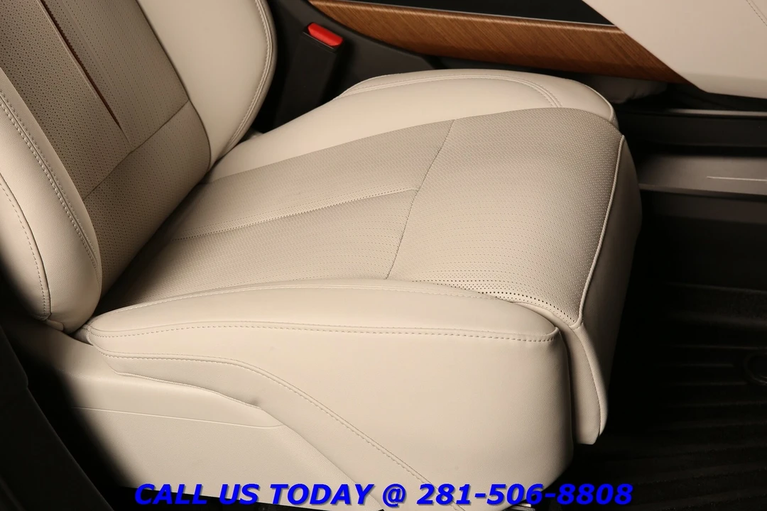 2026 Cadillac Vistiq - Image 21 of 24