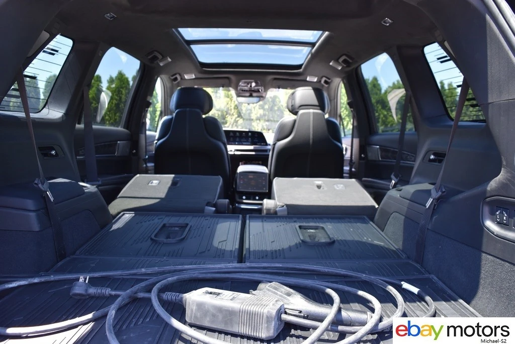 2026 Cadillac Vistiq - Image 21 of 24