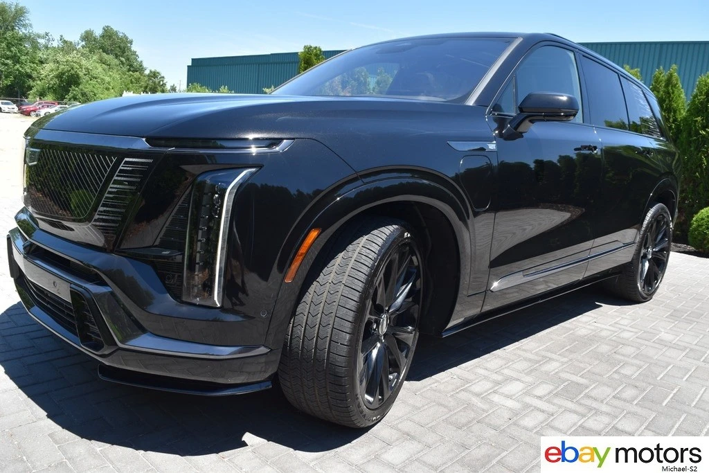 2026 Cadillac Vistiq - Image 10 of 24