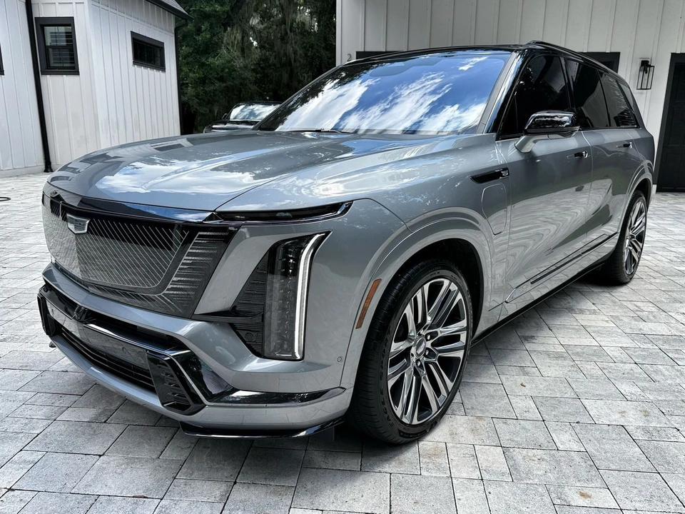 2026 Cadillac Vistiq - Image 7 of 12