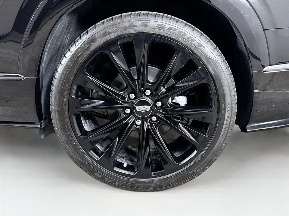 2026 Cadillac Vistiq - Image 27 of 31