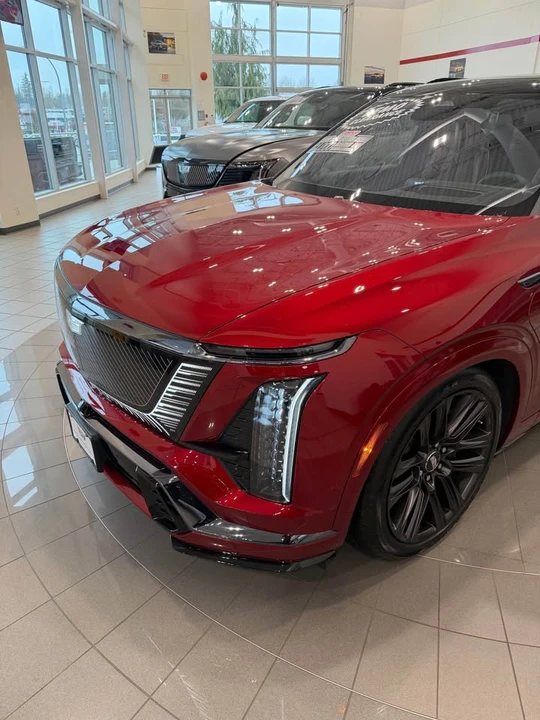 2026 Cadillac Vistiq - Image 5 of 19