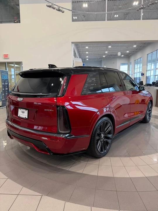 2026 Cadillac Vistiq - Image 9 of 19