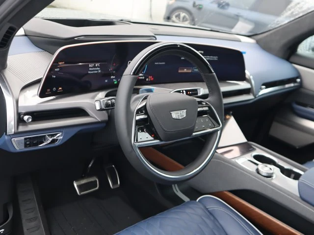 2026 Cadillac Vistiq - Image 9 of 19