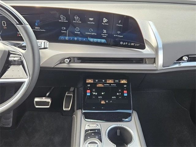 2026 Cadillac Vistiq - Image 17 of 21