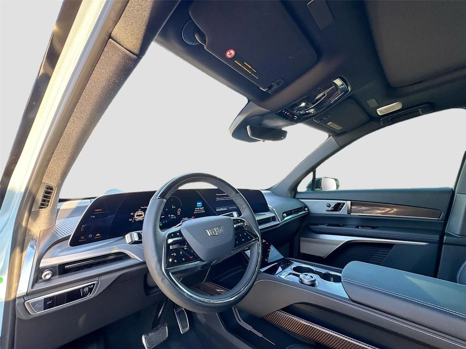 2026 Cadillac Vistiq - Image 7 of 15