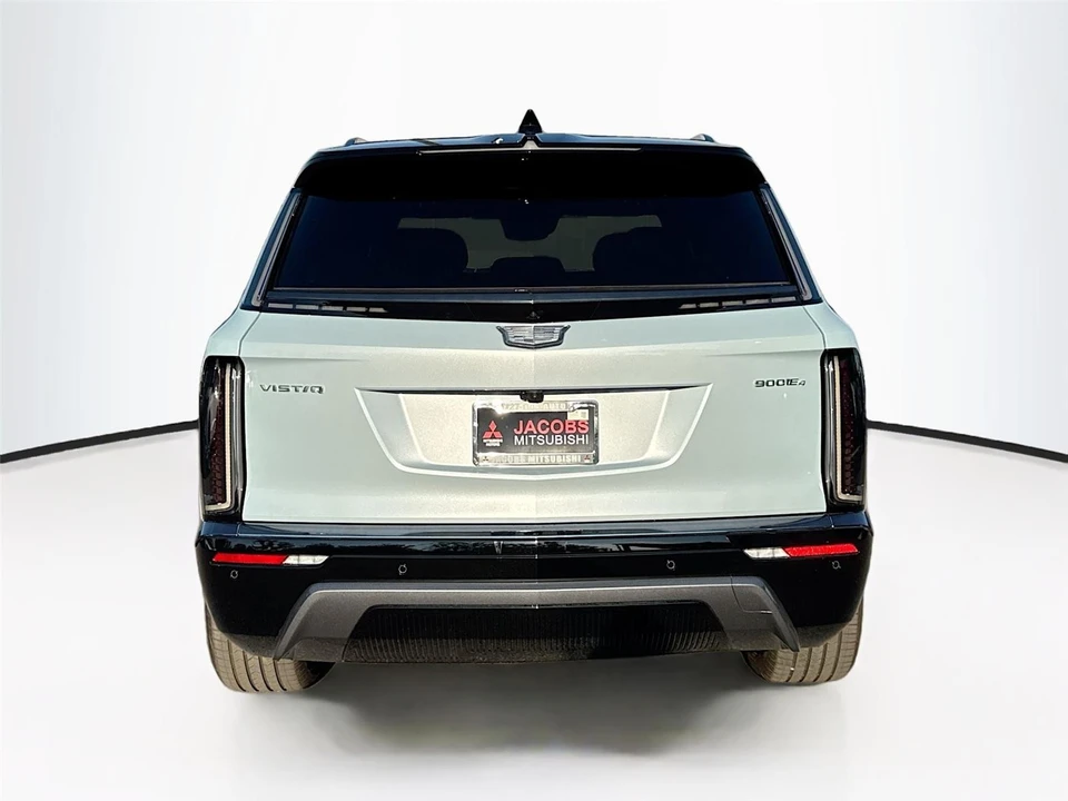 2026 Cadillac Vistiq - Image 11 of 15