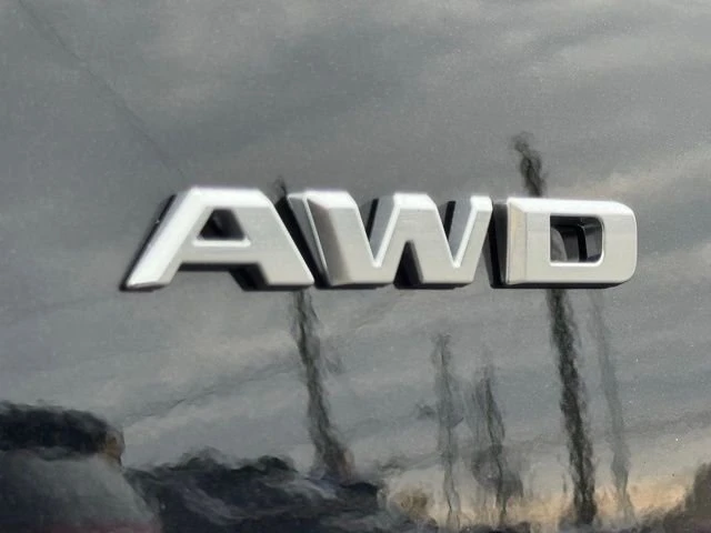 2026 Cadillac XT5 - Image 11 of 20