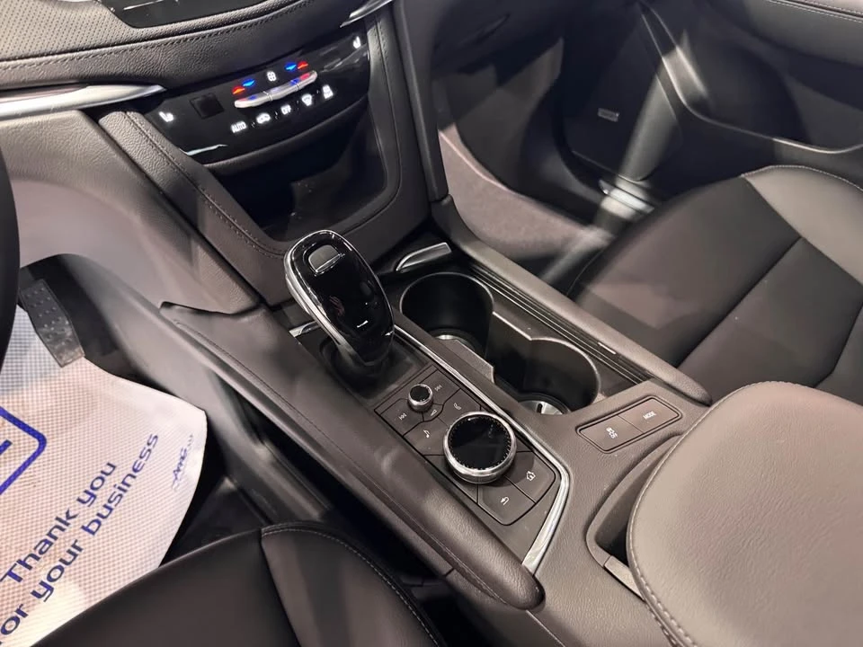 2026 Cadillac XT5 - Image 15 of 16