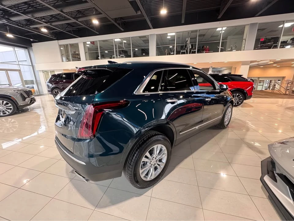 2026 Cadillac XT5 - Image 4 of 16
