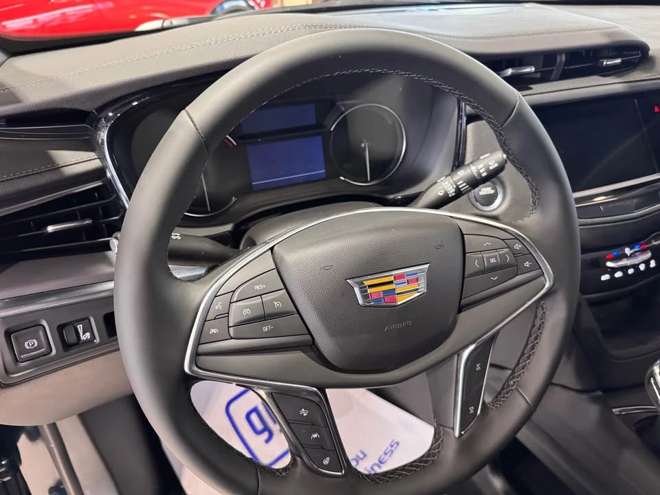 2026 Cadillac XT5 - Image 13 of 16