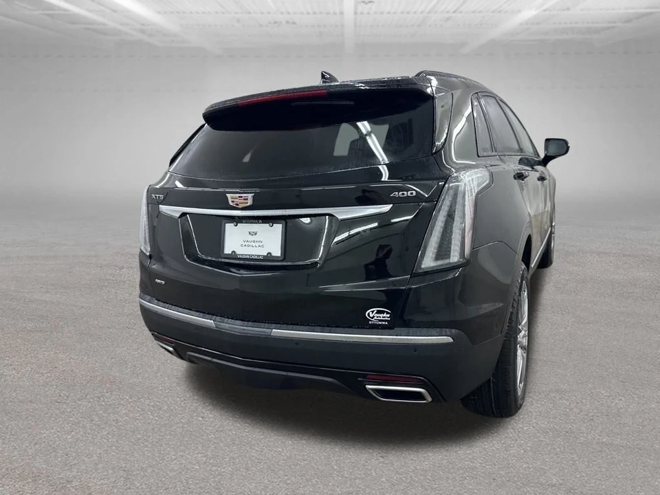 2026 Cadillac XT5 - Image 10 of 12