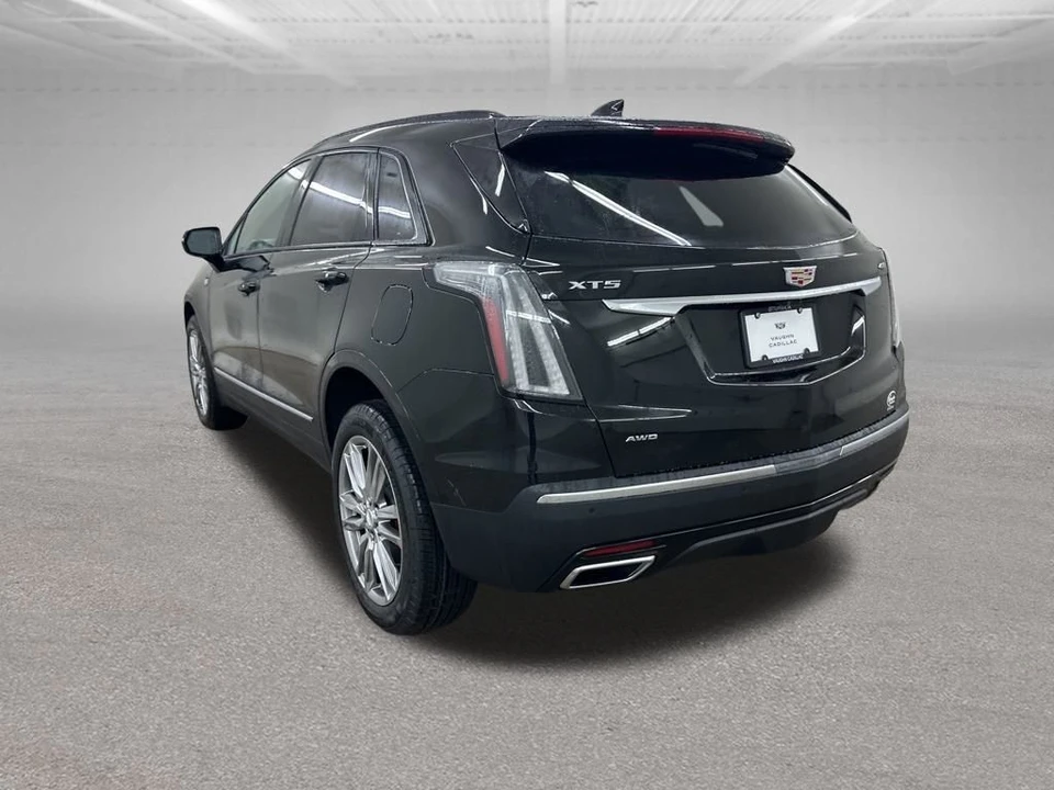 2026 Cadillac XT5 - Image 8 of 12