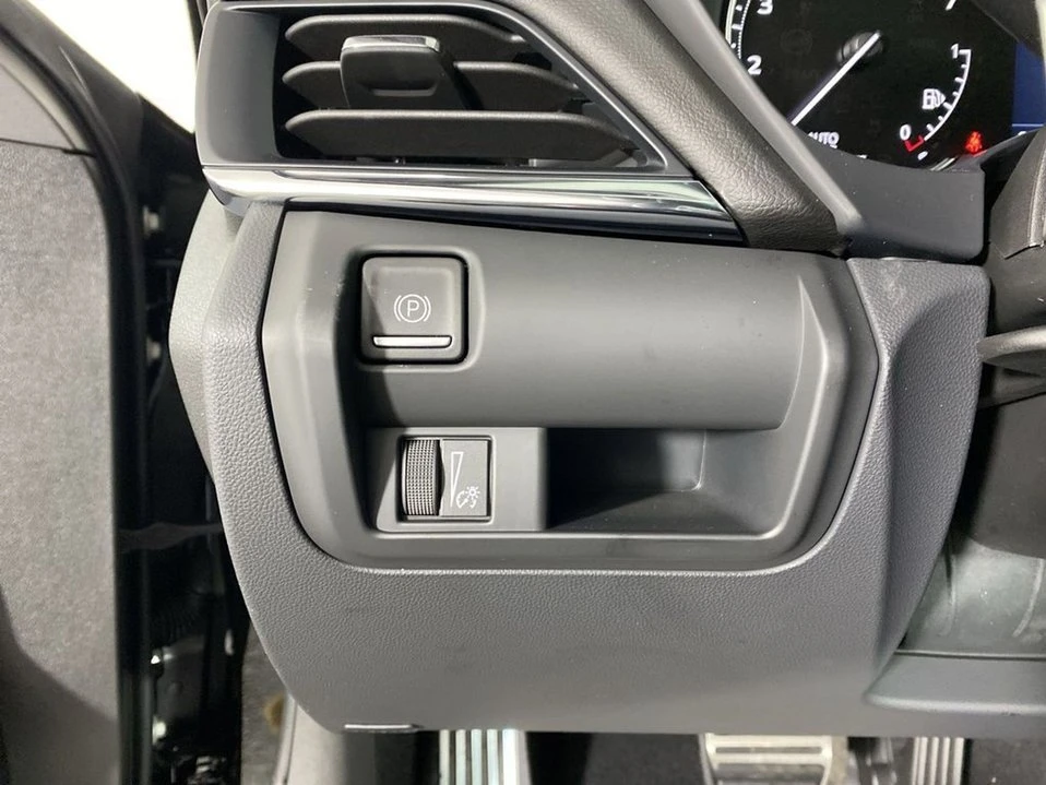 2026 Cadillac CT4 - Image 8 of 19