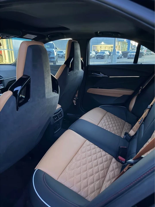2026 Cadillac CT4-V Blackwing - Image 9 of 12