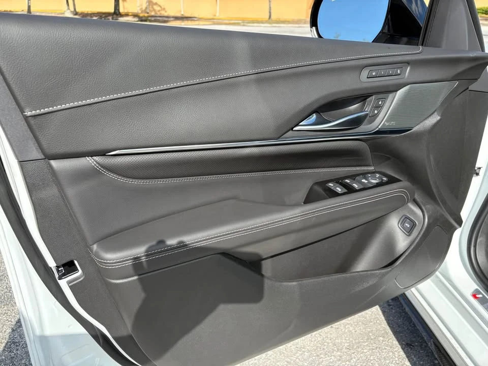 2026 Cadillac CT4-V Blackwing - Image 18 of 19