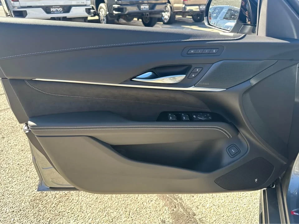 2026 Cadillac CT4-V Blackwing - Image 10 of 17