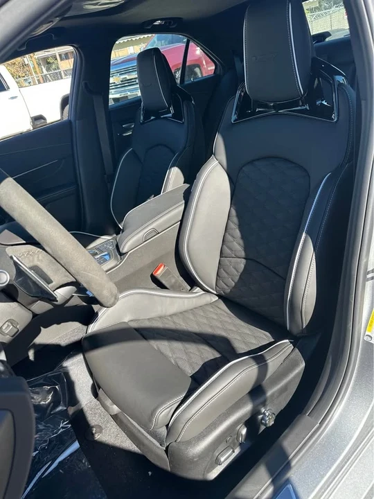 2026 Cadillac CT4-V Blackwing - Image 11 of 17