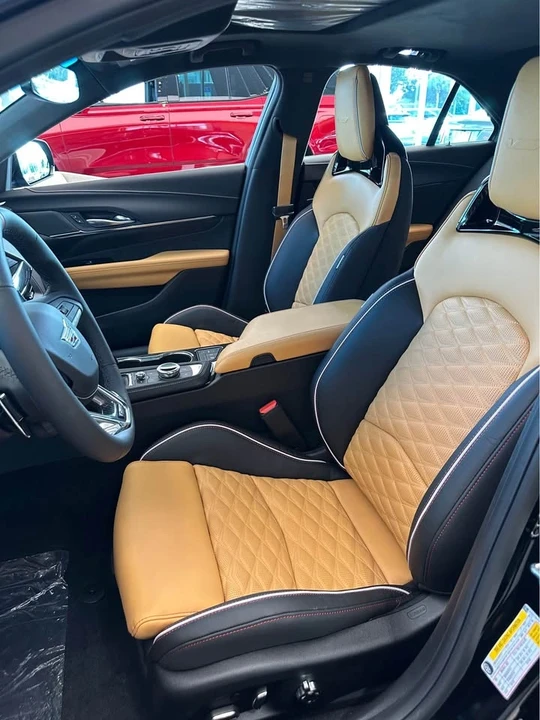 2026 Cadillac CT4-V Blackwing - Image 9 of 11