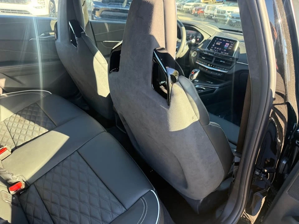 2026 Cadillac CT4-V Blackwing - Image 11 of 18