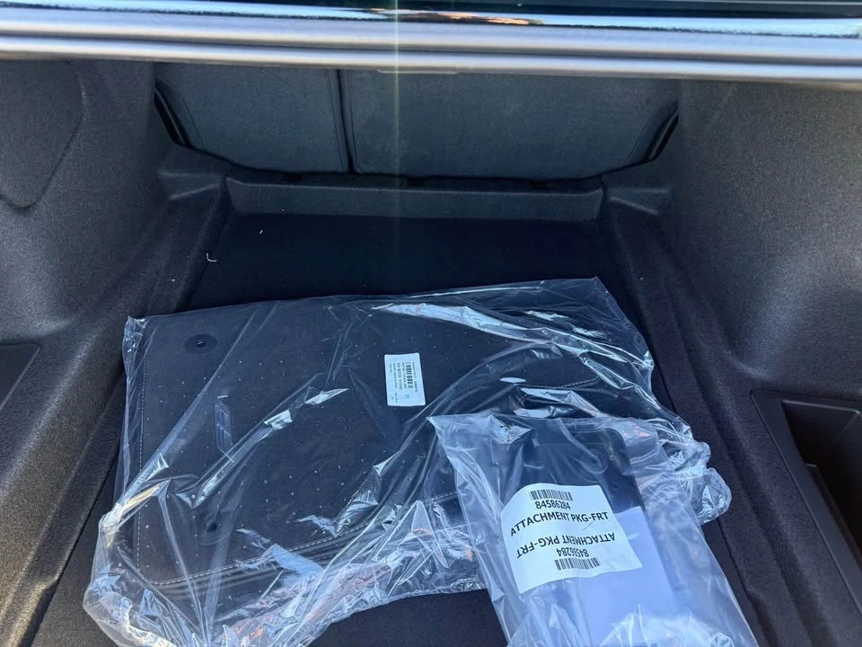 2026 Cadillac CT4-V Blackwing - Image 10 of 18