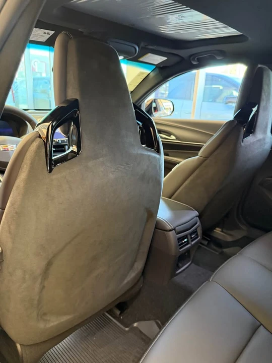 2026 Cadillac CT4-V Blackwing - Image 6 of 9