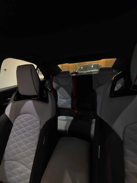 2026 Cadillac CT4-V Blackwing - Image 6 of 10