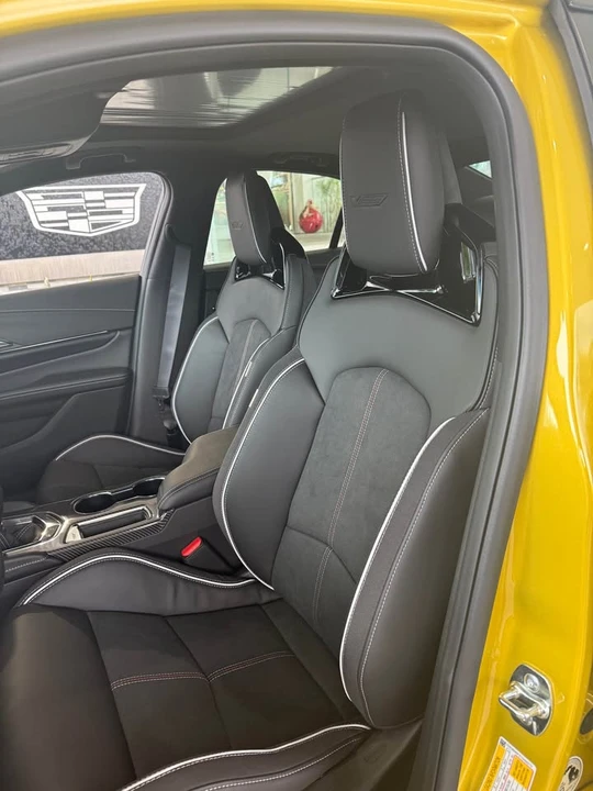 2026 Cadillac CT4-V Blackwing - Image 5 of 11