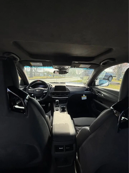 2026 Cadillac CT4-V Blackwing - Image 5 of 6